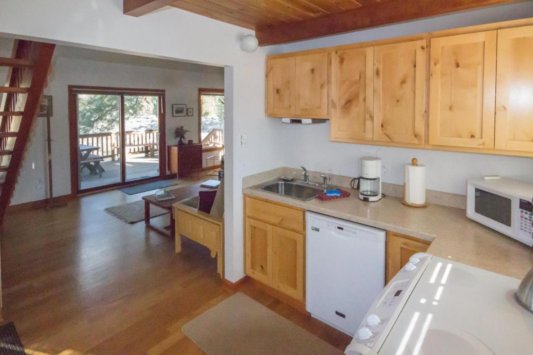 Meadow View Cabin 西斯特斯 外观 照片
